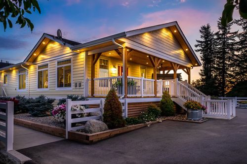 8131 River Rd S, Fraser Valley Rd Rural, BC, V0M1H0 | Card Image