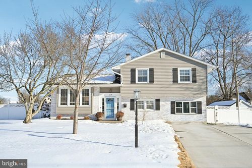 224 Teal Ln, Evesham, NJ, 08053-1220 | Card Image