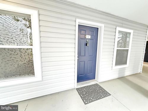 2-b5-3179 Summit Square Dr, OAKTON, VA, 22124-2868 | Card Image