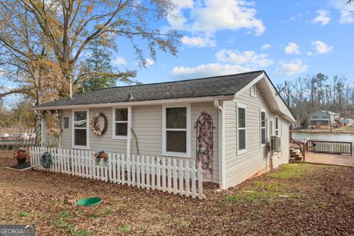 180 Southern Shores Rd, Jackson, GA, 30233-3365 | Card Image