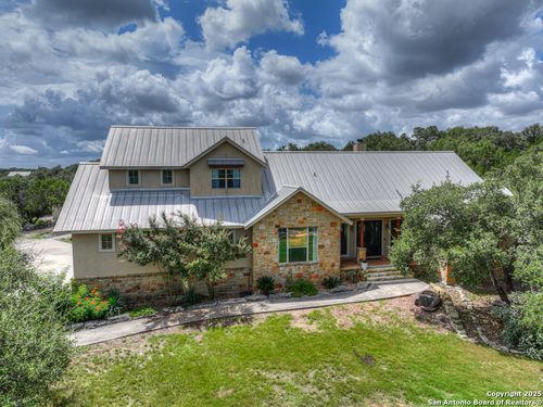 3032 Rolling Oaks Dr, New Braunfels, TX, 78132-4198 | Card Image
