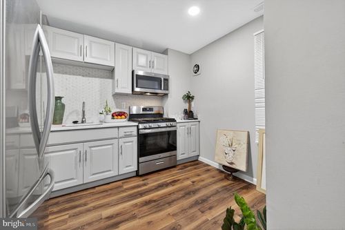 1206 11th St Nw, WASHINGTON, DC, 20001-4218 | Card Image