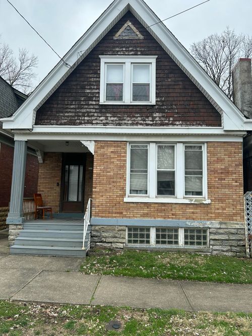 331 W 17th St, Covington, KY, 41014-1007 | Card Image