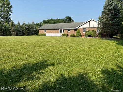 53990 N Foster Rd, Chesterfield, MI, 48051-1755 | Card Image