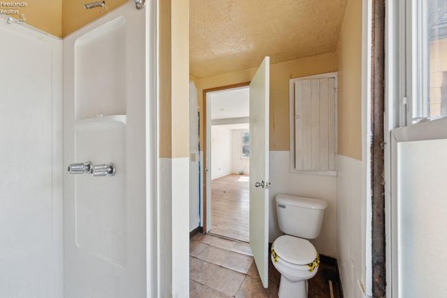 34 N Park St, House other with 4 bedrooms, 2 bathrooms and null parking in Oberlin OH | Image 12