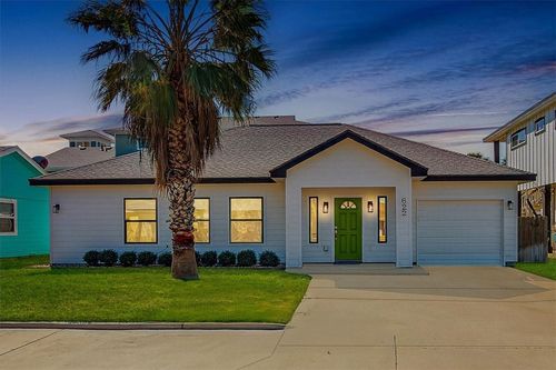622 Sandy Ln, Port Aransas, TX, 78373-6160 | Card Image