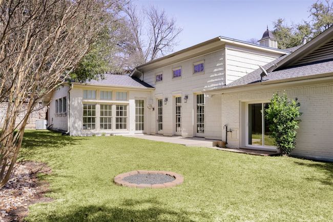 1904 Meadowbrook Dr, House other with 4 bedrooms, 4 bathrooms and 4 parking in Austin TX | Image 35