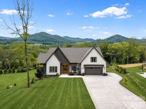 133 Annabelle Linn Dr, Fairview, NC, 28730-0287 | Card Image