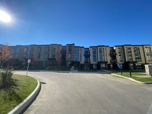 301-37 Antrim Cres, Scarborough, ON, M1P0E8 | Card Image