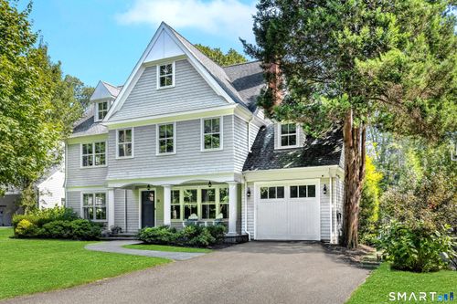 35 Hazel St, Darien, CT, 06820-3921 | Card Image