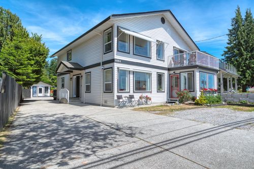 4664 Sunshine Coast Highway, Sechelt, BC, V7Z0E5 | Card Image