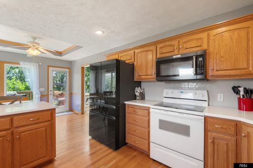 11611 Ridgeview Cir, Bellevue, NE, 68133-2715 | Card Image