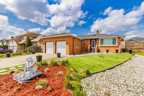 3097 Goldfinch St, Abbotsford, BC, V2T5J4 | Card Image