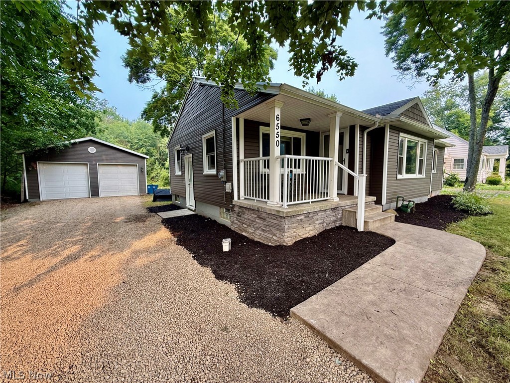 Residential in New Franklin 3