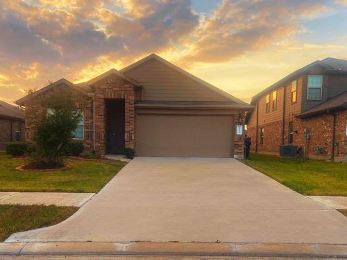 8310 Rose Petals Ln, Rosharon, TX, 77583-1907 | Card Image