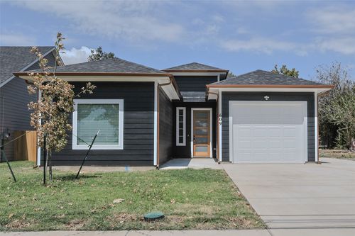 609 N Getzendaner St, Waxahachie, TX, 75165-3913 | Card Image