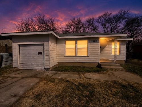 1509 Se 18th St, Mineral Wells, TX, 76067-7509 | Card Image