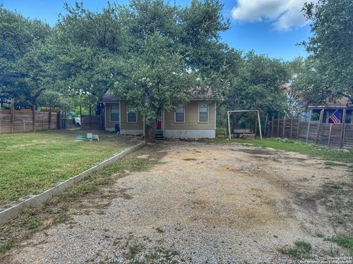 272 Weatherby Dr, Spring Branch, TX, 78070-4202 | Card Image
