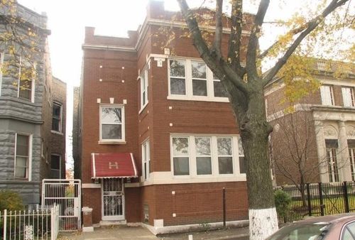 3949 W Monroe St, Chicago, IL, 60624-2821 | Card Image