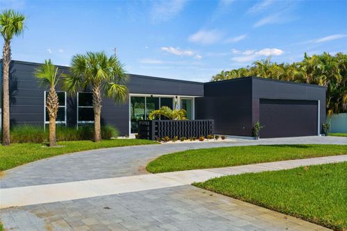 1304 Indian Rocks Rd, BELLEAIR, FL, 33756-1058 | Card Image