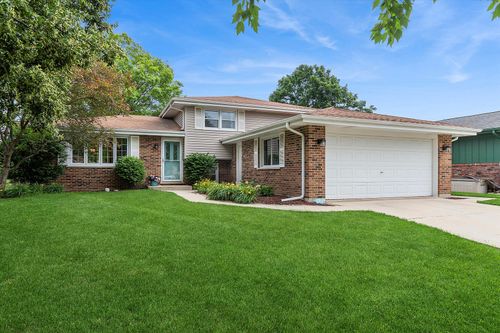 17025 Creekside Ave, Tinley Park, IL, 60487-2235 | Card Image