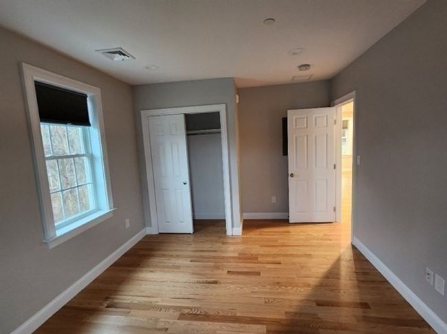 4 - 158 Hayden Rowe St, Condo with 2 bedrooms, 1 bathrooms and 2 parking in Hopkinton MA | Image 6