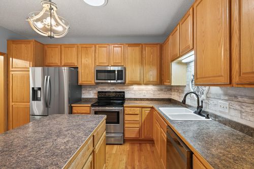 6401 Maclaren Ave Ne, Otsego, MN, 55301-4574 | Card Image