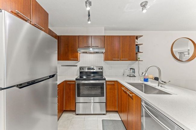 109 - 4868 Brentwood Dr, Condo with 2 bedrooms, 2 bathrooms and 1 parking in Burnaby BC | Image 8