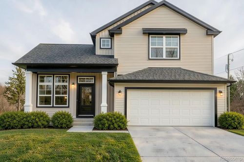 539 W Wildwood Dr, Owosso, MI, 48867-9119 | Card Image