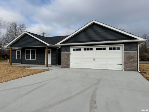 102 Townhouse Dr, Carterville, IL, 62918-6140 | Card Image