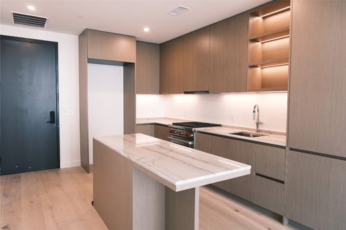 2803-610 Davis St, Austin, TX, 78701 | Card Image