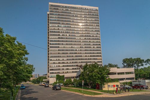 apt-1002-1920 S 1st St, Minneapolis, MN, 55454-1198 | Card Image