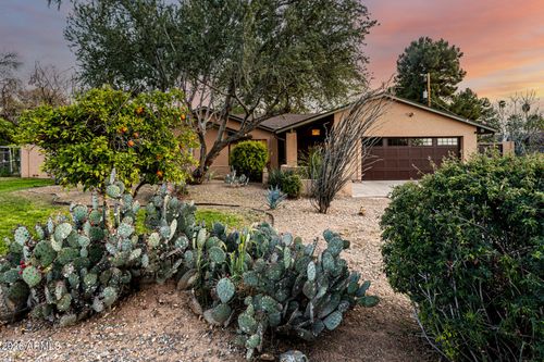 2115 W Shawnee Dr, Chandler, AZ, 85224-1740 | Card Image