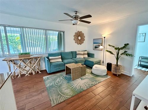 apt-1-316 Walnut St, Hollywood, FL, 33019-4611 | Card Image