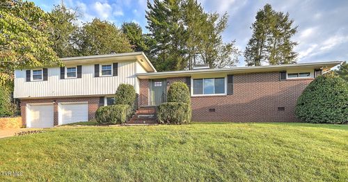 226 Jay Street, Gate City, VA, 24251 | Card Image