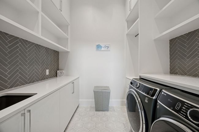424 Regal Ln, House other with 5 bedrooms, 7 bathrooms and null parking in Irving TX | Image 12