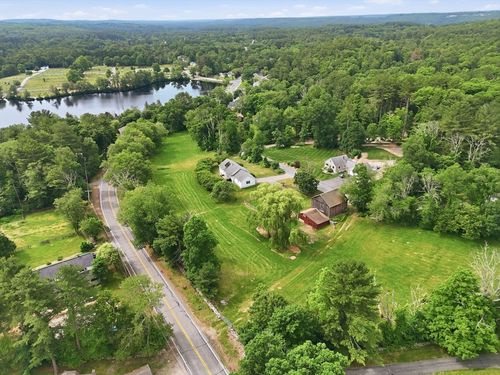 11 James Rd, Upton, MA, 01568-1009 | Card Image