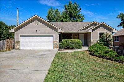 10514 E Scarritt Avenue, House other with 3 bedrooms, 2 bathrooms and null parking in Sugar Creek MO | Image 1