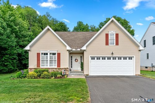 26-26 Mystique Ln, Cromwell, CT, 06416-4403 | Card Image