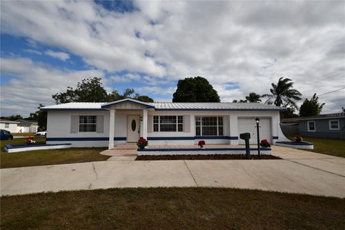 2255 Leslee Lake Dr N, St Petersburg, FL, 33713-4660 | Card Image