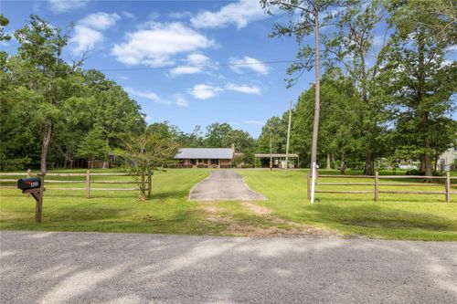 402 County Road 6401, Dayton, TX, 77535-5547 | Card Image