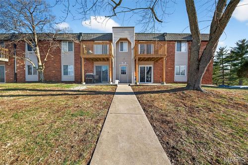 apt-b-5766 Westphalia Ln, Saint Louis, MO, 63129-4136 | Card Image