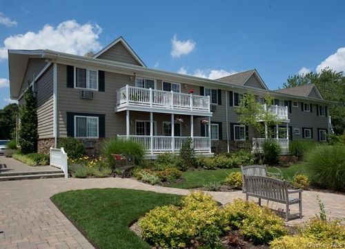 2c-15 Willowbrook Ave, Bay Shore, NY, 11706-8520 | Card Image