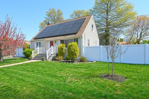 214 Maeder Ave, Merrick, NY, 11566-2023 | Card Image