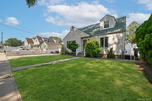 296 Benson Ave, Elmont, NY, 11003-2317 | Card Image