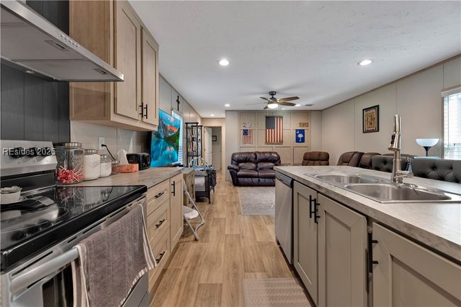 91 Bailey Cir, House other with 2 bedrooms, 2 bathrooms and null parking in Seabrook SC | Image 10