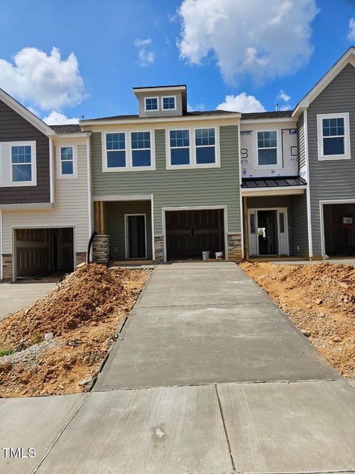 40 Honeydew Way, Clayton, NC, 27520-4518 | Card Image