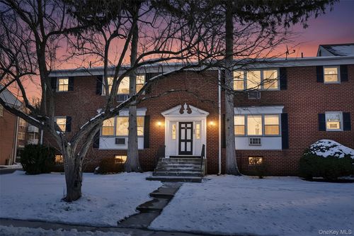 n-24 Bon Aire Cir, Suffern, NY, 10901-8022 | Card Image