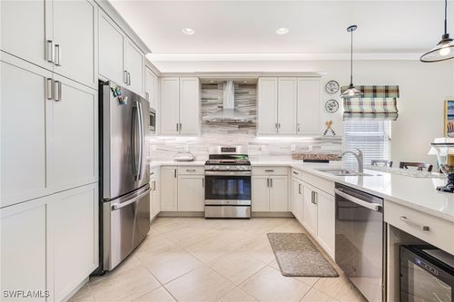 28422 Montecristo Loop, BONITA SPRINGS, FL, 34135-8939 | Card Image