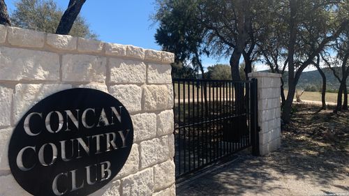 92 Mountain Valley Dr, Concan, TX, 78838 | Card Image